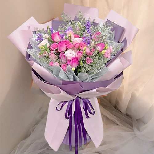 Elegant Dreams Flower Bouquet
