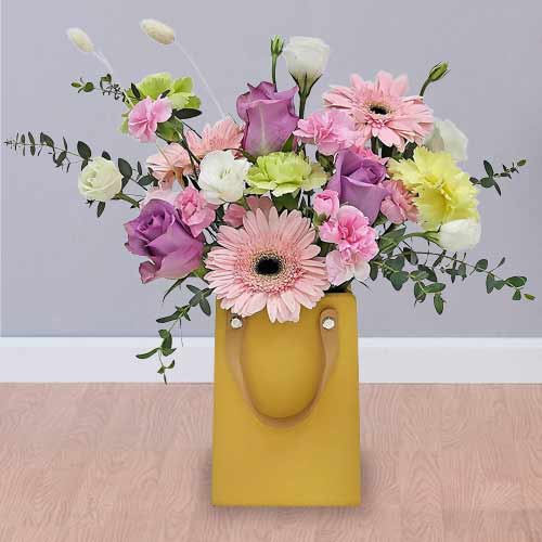 Mom Heartwarming Floral Gift