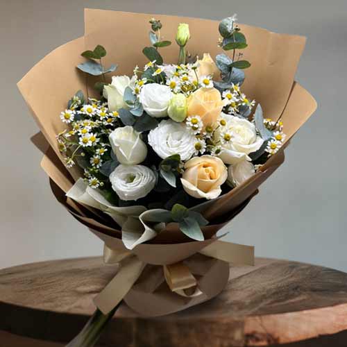 Champagne N White Roses