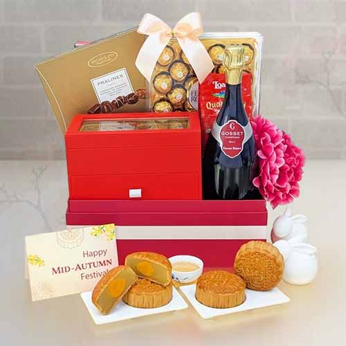 Peach Garden Mooncakes N Champagne
